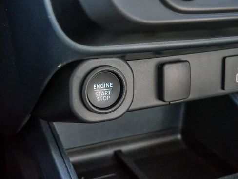 Used 2025 Ford Maverick Lobo image 30