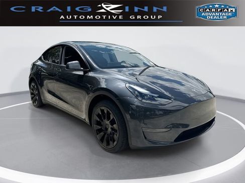 Used 2025 Tesla Model Y Long Range RWD image 1