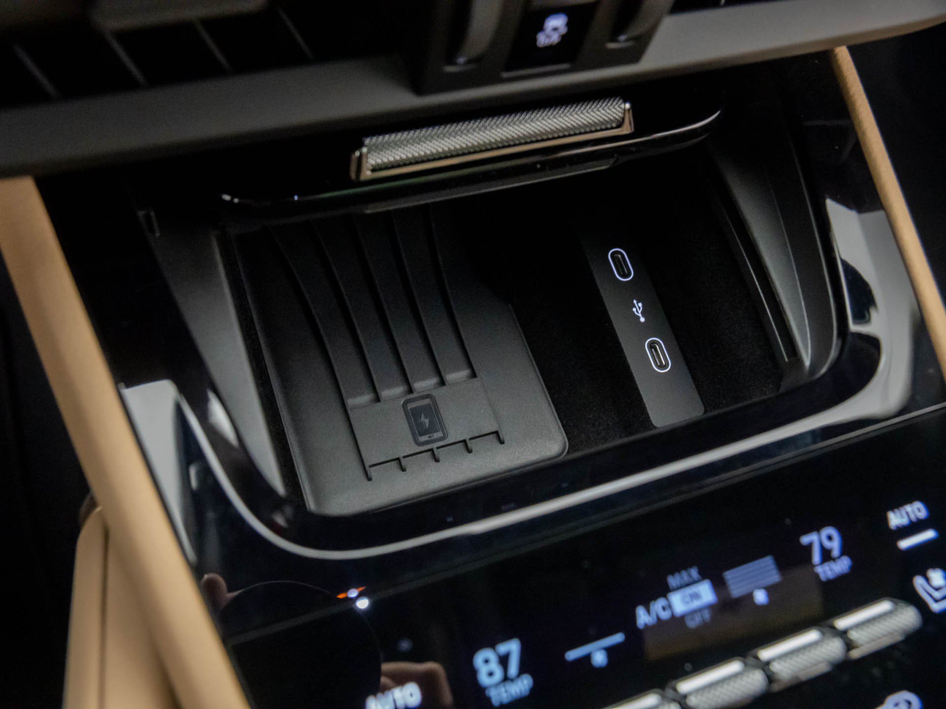 Certified 2026 Porsche Cayenne AWD/4WD image 24