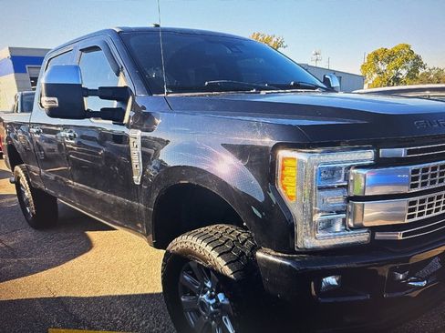 Used 2017 Ford F250 Platinum w/ Snow Plow Prep Package image 3