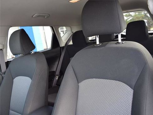 Used 2023 Kia Soul LX w/ LX Technology Package image 21