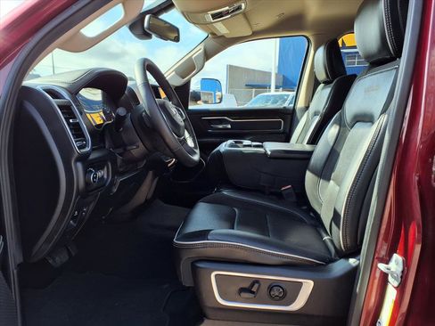 Used 2019 RAM 1500 Laramie image 12