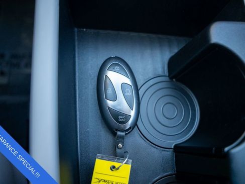 Certified 2025 Hyundai Kona SEL image 29