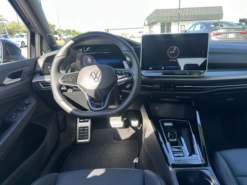 Used 2026 Volkswagen Golf AWD/4WD image 10