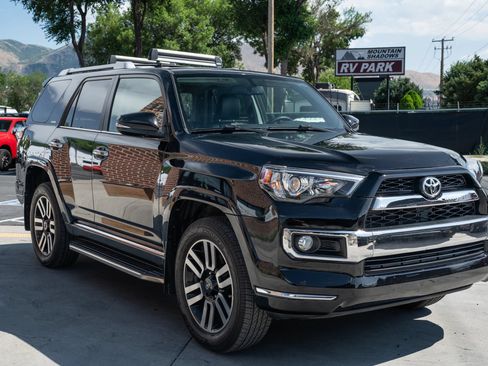 Used 2018 Toyota 4Runner Limited AWD/4WD image 12