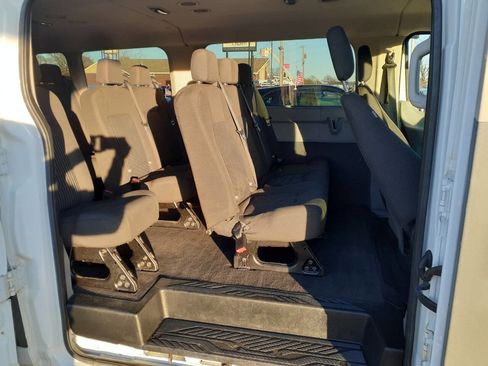 Used 2016 Ford Transit 350 XL image 9