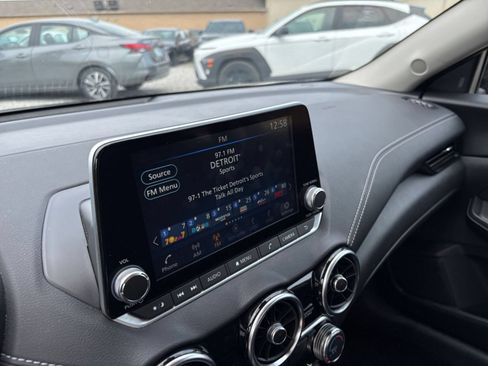 Used 2025 Nissan Sentra SV FWD image 20