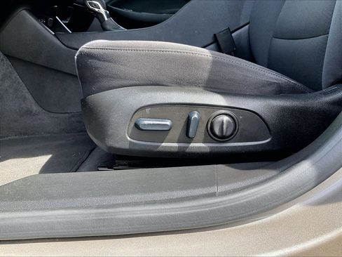 Used 2024 Chevrolet Malibu LT FWD image 27