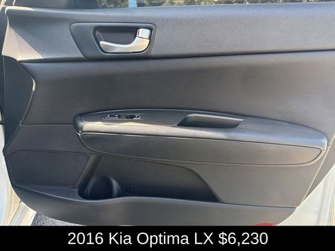 Used 2016 Kia Optima LX FWD image 17