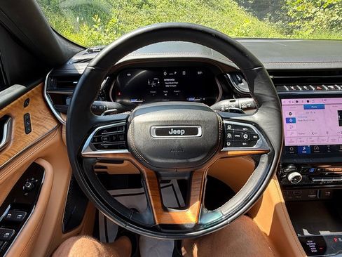 Used 2022 Jeep Grand Cherokee L Summit AWD/4WD image 27