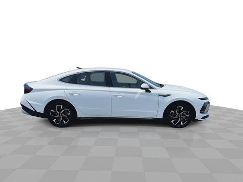 Used 2025 Hyundai Sonata SEL FWD image 10