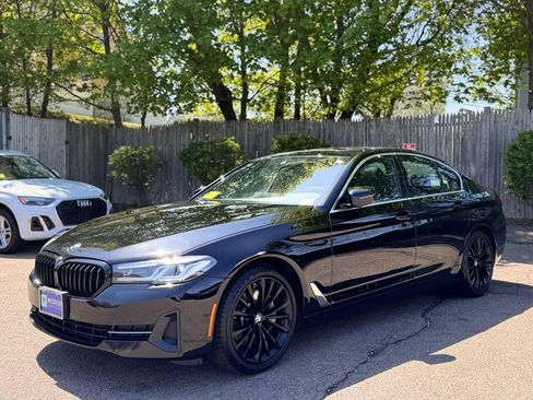 Used 2023 BMW 530i xDrive w/ Convenience Package AWD/4WD image 2