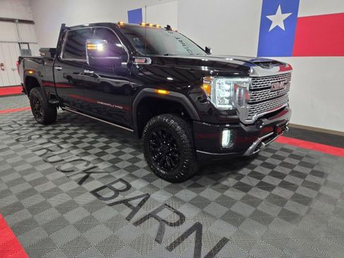 Used 2021 GMC Sierra 2500 Denali w/ Denali Black Diamond Edition image 24