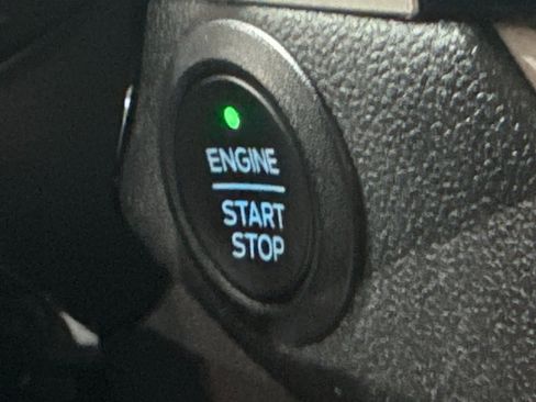 Used 2021 Ford Escape SE w/ Cold Weather Package image 39