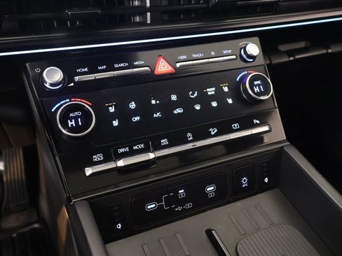 Used 2024 Hyundai Santa Fe Calligraphy image 8