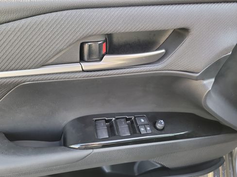 Certified 2025 Toyota Camry SE image 17