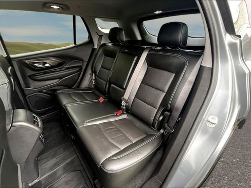 Used 2023 GMC Terrain SLT w/ Infotainment Package II AWD/4WD image 14
