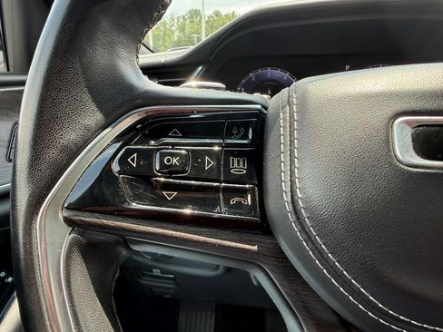 Used 2021 Jeep Grand Cherokee L Overland AWD/4WD image 18