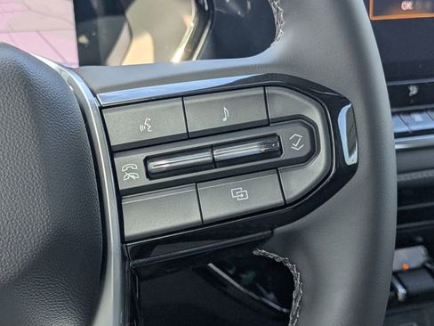 New 2026 Chevrolet Colorado LT image 25