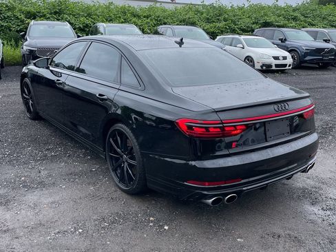 Used 2024 Audi S8 AWD/4WD image 5