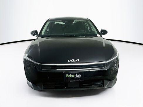Used 2025 Kia K4 FWD image 2