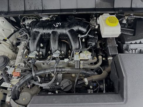 Used 2024 Nissan Pathfinder SV FWD image 39