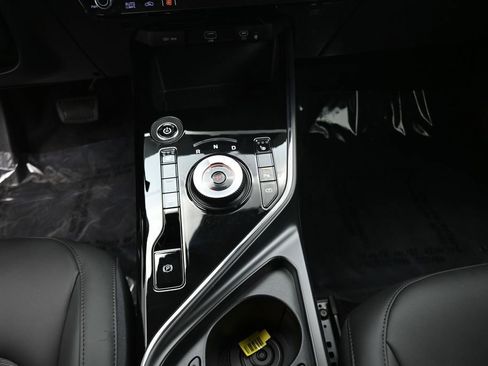 New 2026 Kia Niro Wind FWD image 27