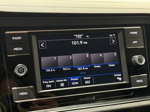 Used 2024 Volkswagen Jetta S image 10