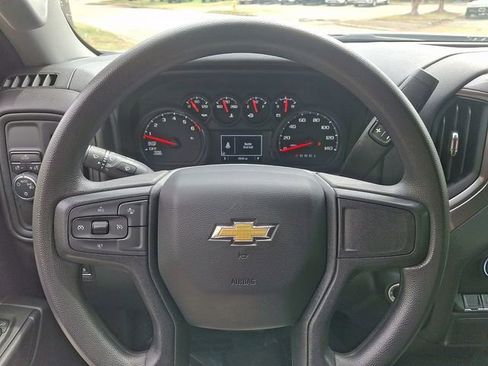 Used 2025 Chevrolet Silverado 1500 Custom image 23