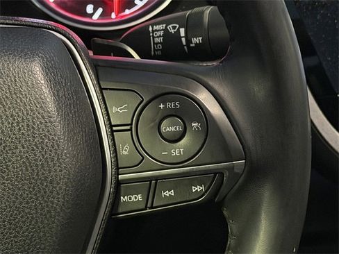 Used 2018 Toyota Camry XSE image 28