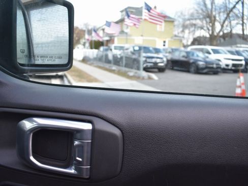 Used 2023 Jeep Wrangler Willys image 22