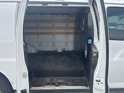 Used 2022 Chevrolet Express 2500 w/ Driver Convenience Package image 7