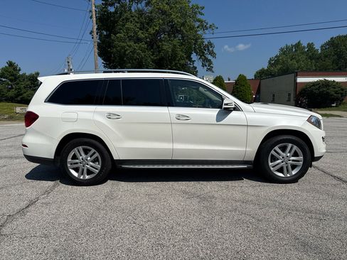 Used 2016 Mercedes-Benz GL 450 4MATIC image 4