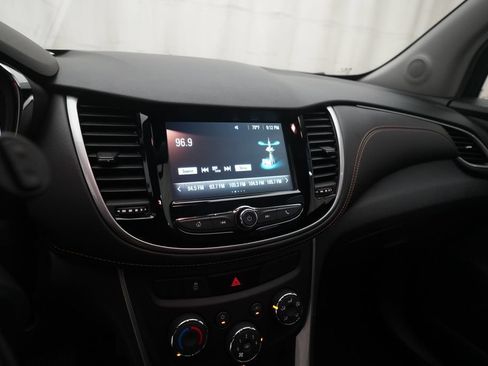 Used 2017 Chevrolet Trax LS FWD image 6