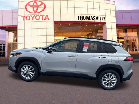 New 2025 Toyota Corolla Cross LE image 8