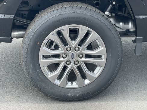 New 2025 Ford F150 Lariat w/ Equipment Group 501A Mid image 11