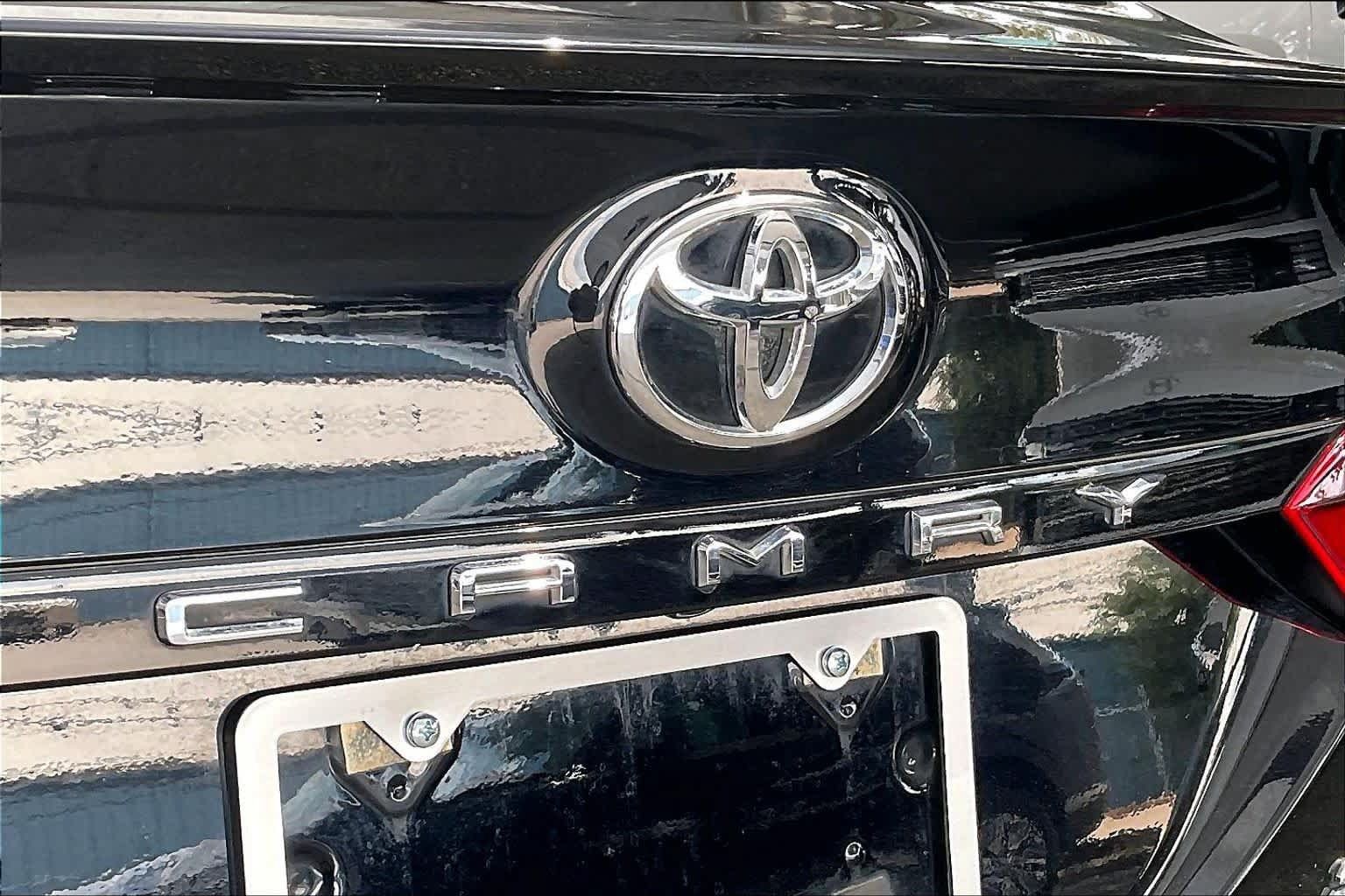 Used 2022 Toyota Camry SE FWD image 10