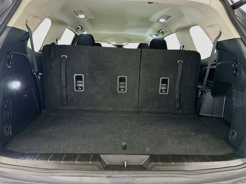 Used 2025 Subaru Ascent Premium image 30