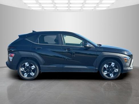 Used 2024 Hyundai Kona SEL FWD image 8