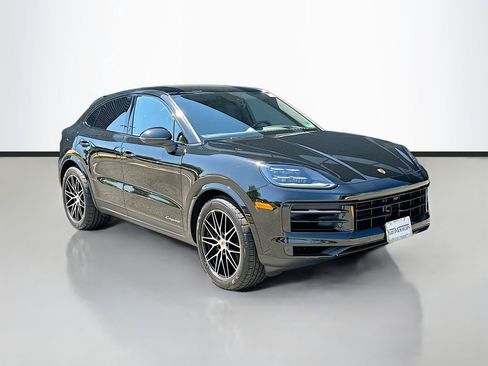 Certified 2026 Porsche Cayenne Coupe AWD/4WD image 7