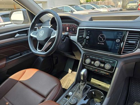 Used 2022 Volkswagen Atlas SE AWD/4WD image 12