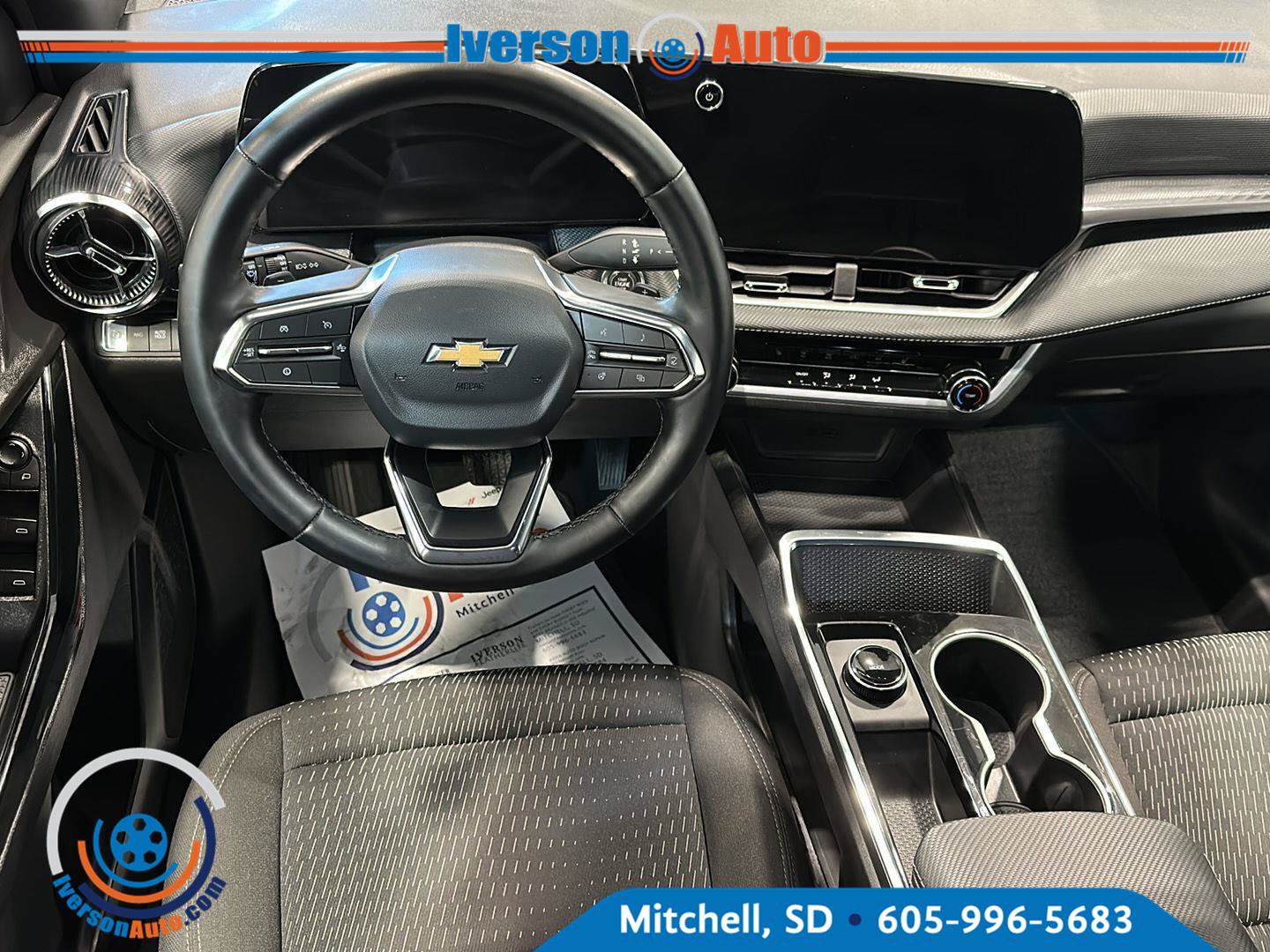Used 2026 Chevrolet Equinox LT AWD/4WD image 27