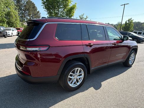 Used 2025 Jeep Grand Cherokee L Laredo w/ Luxury Tech Group I RWD image 8