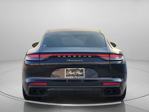 Used 2023 Porsche Panamera 4 Platinum Edition AWD/4WD image 4