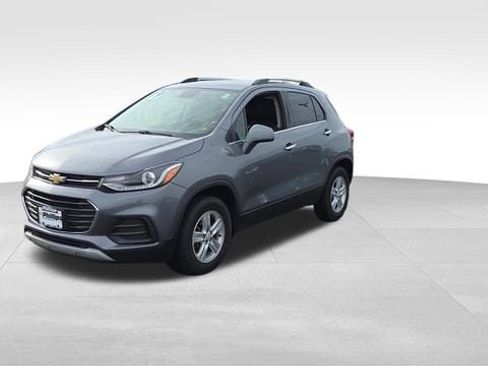 Certified 2019 Chevrolet Trax LT w/ LT Convenience Package AWD/4WD image 10