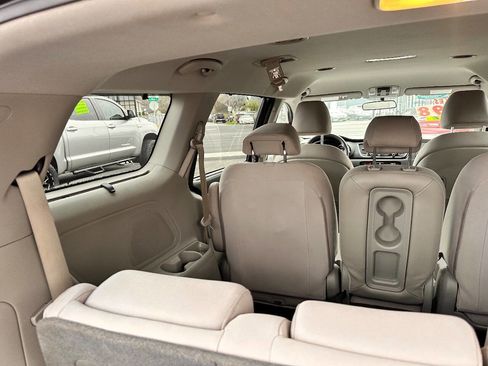 Used 2016 Kia Sedona LX w/ Option Group 020 image 43