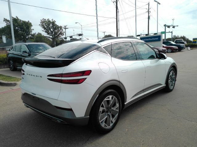 Used 2024 Genesis GV60 RWD image 8
