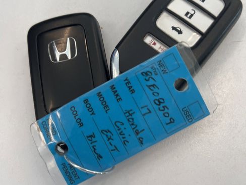 Used 2017 Honda Civic EX-T image 18