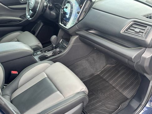 Used 2025 Subaru Ascent Onyx Edition w/ Popular Package #2 AWD/4WD image 37