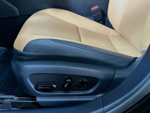 Certified 2025 Lexus ES 300h F Sport image 18